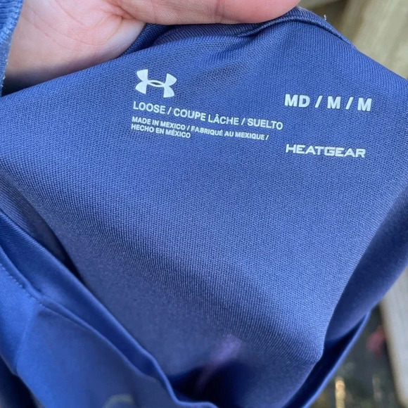 UNDER ARMOUR MENS LOOSE HEATGEAR TEE - Picture 2 of 2